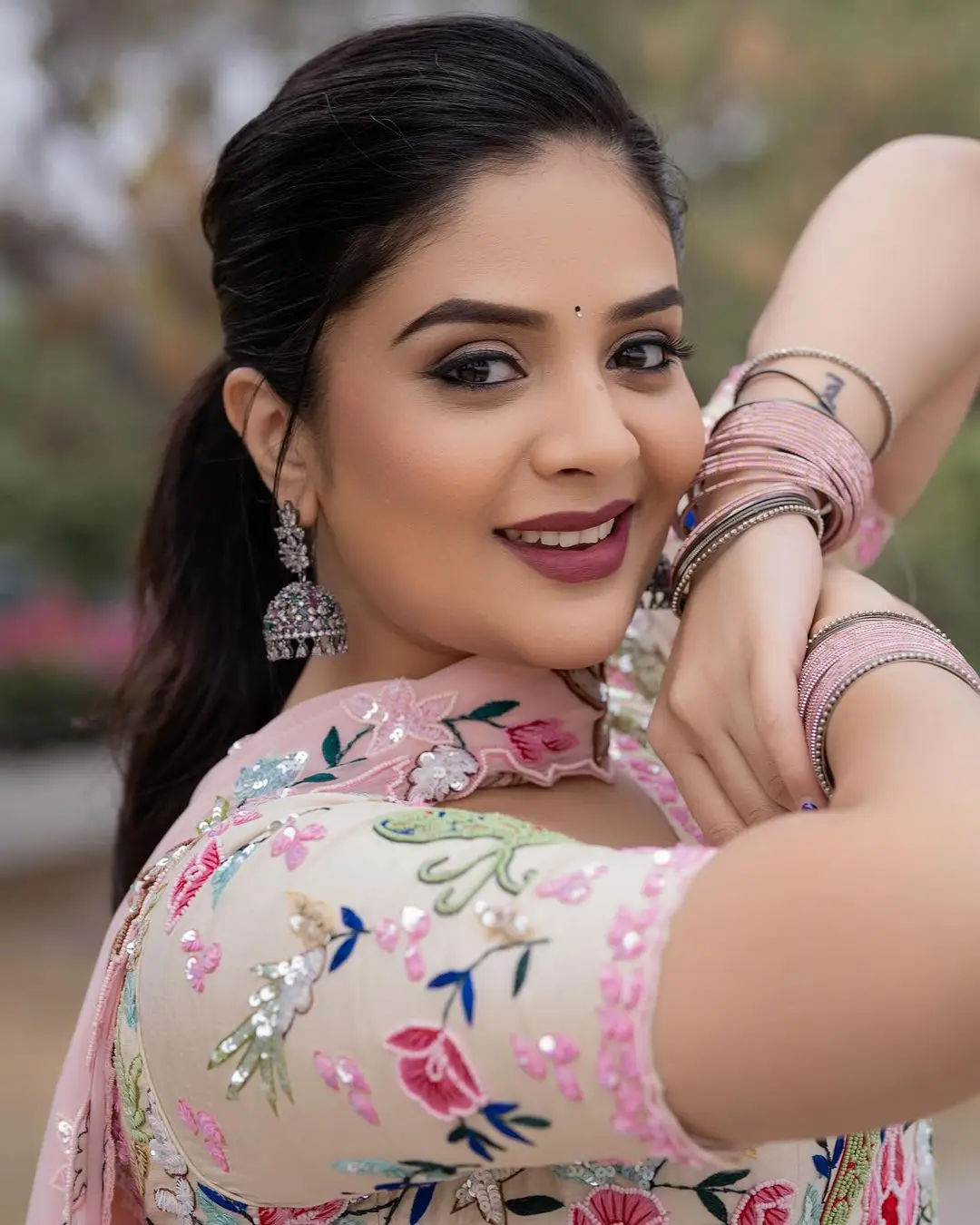 Maa TV Actress Sreemukhi in Pink Lehenga Choli